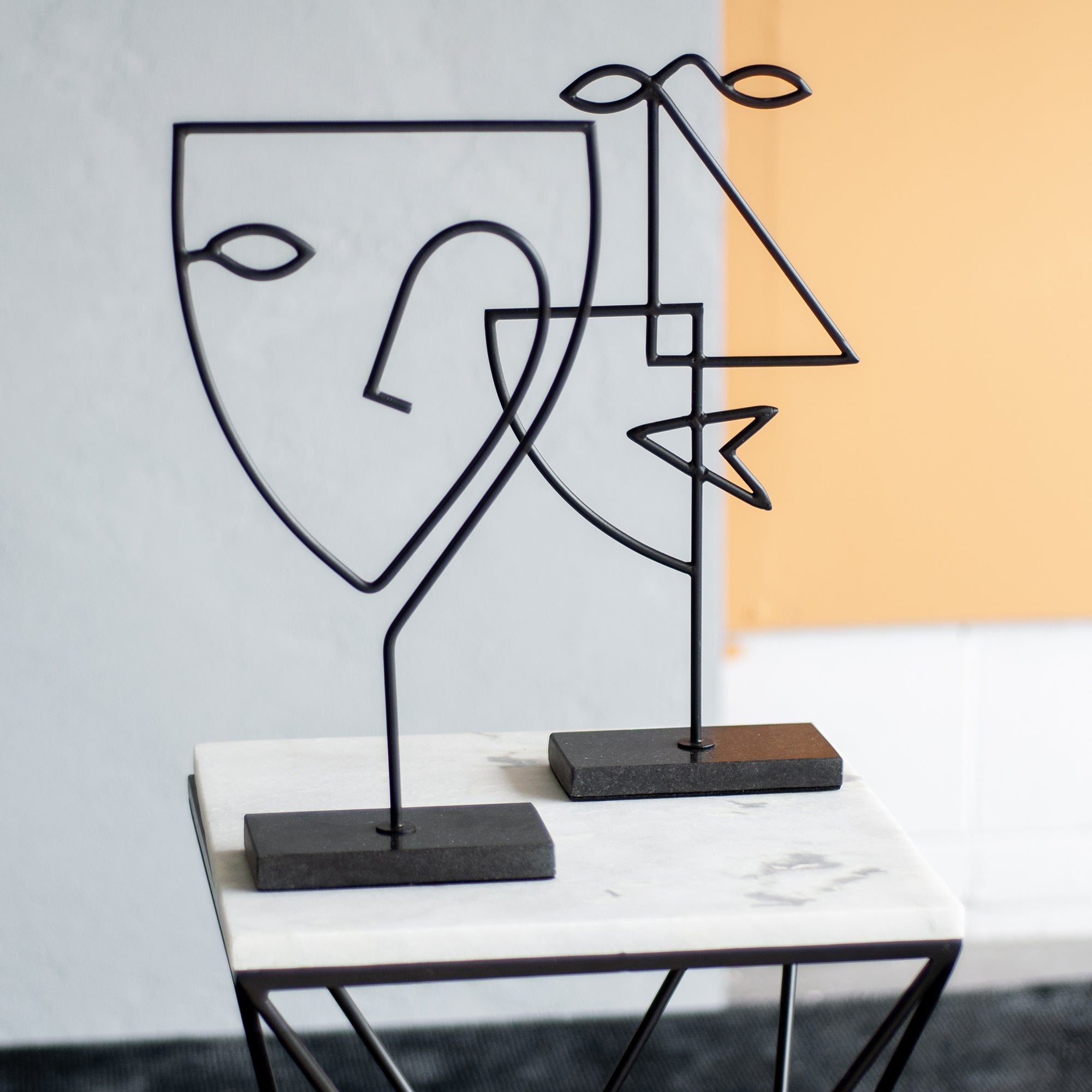 Renwil Posie Indoor Iron Statue - Matte Black