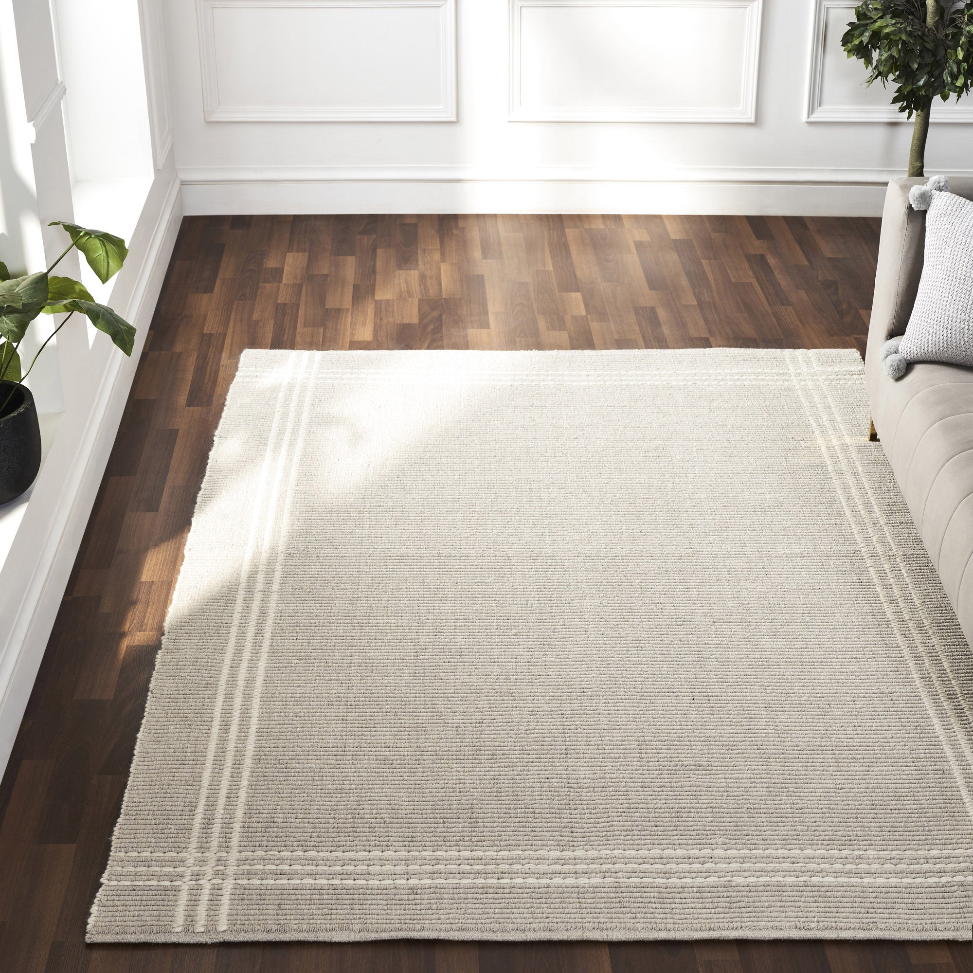 Renwil Lindley 10 x 13 Handwoven Indoor Rug - Oatmeal