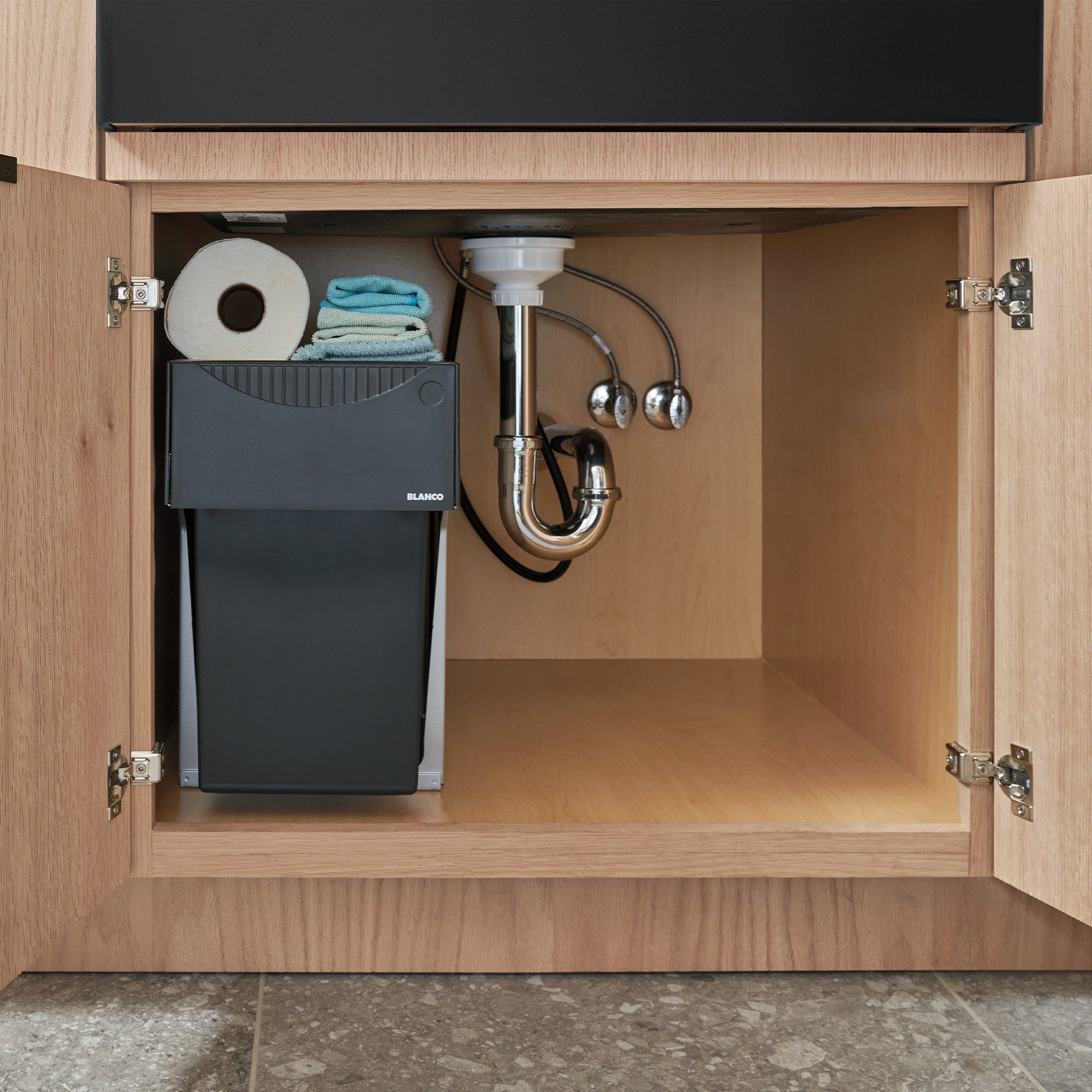 Blanco Botton II Storage System