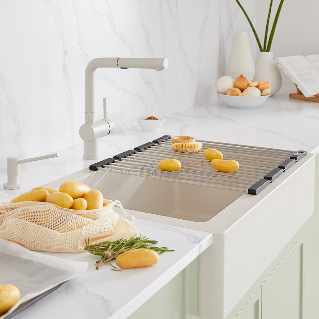 Blanco Linus Low Arc Pull-Out Dual-Spray Kitchen Faucet