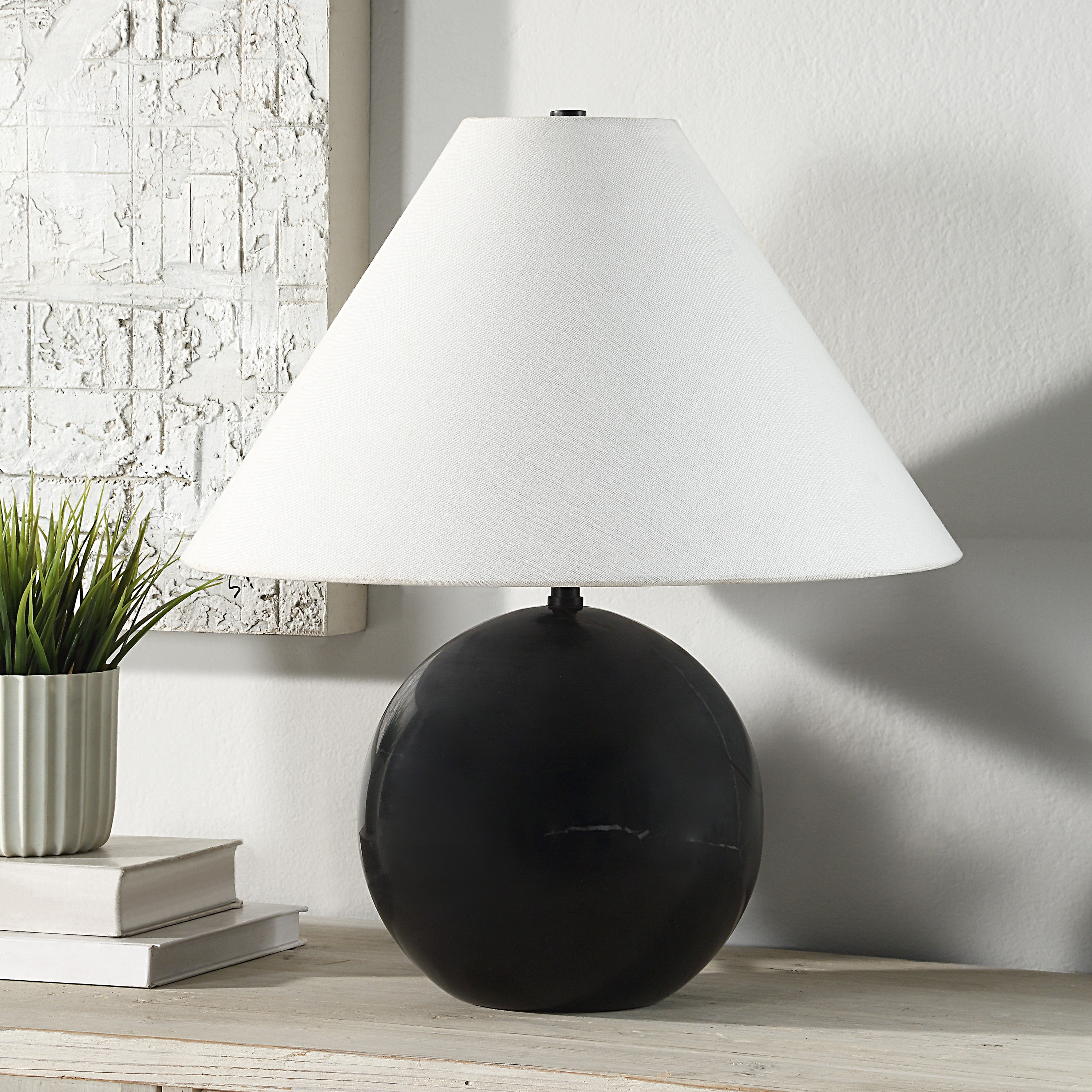 Renwil Brienne 19" Length Table Lamp - Black