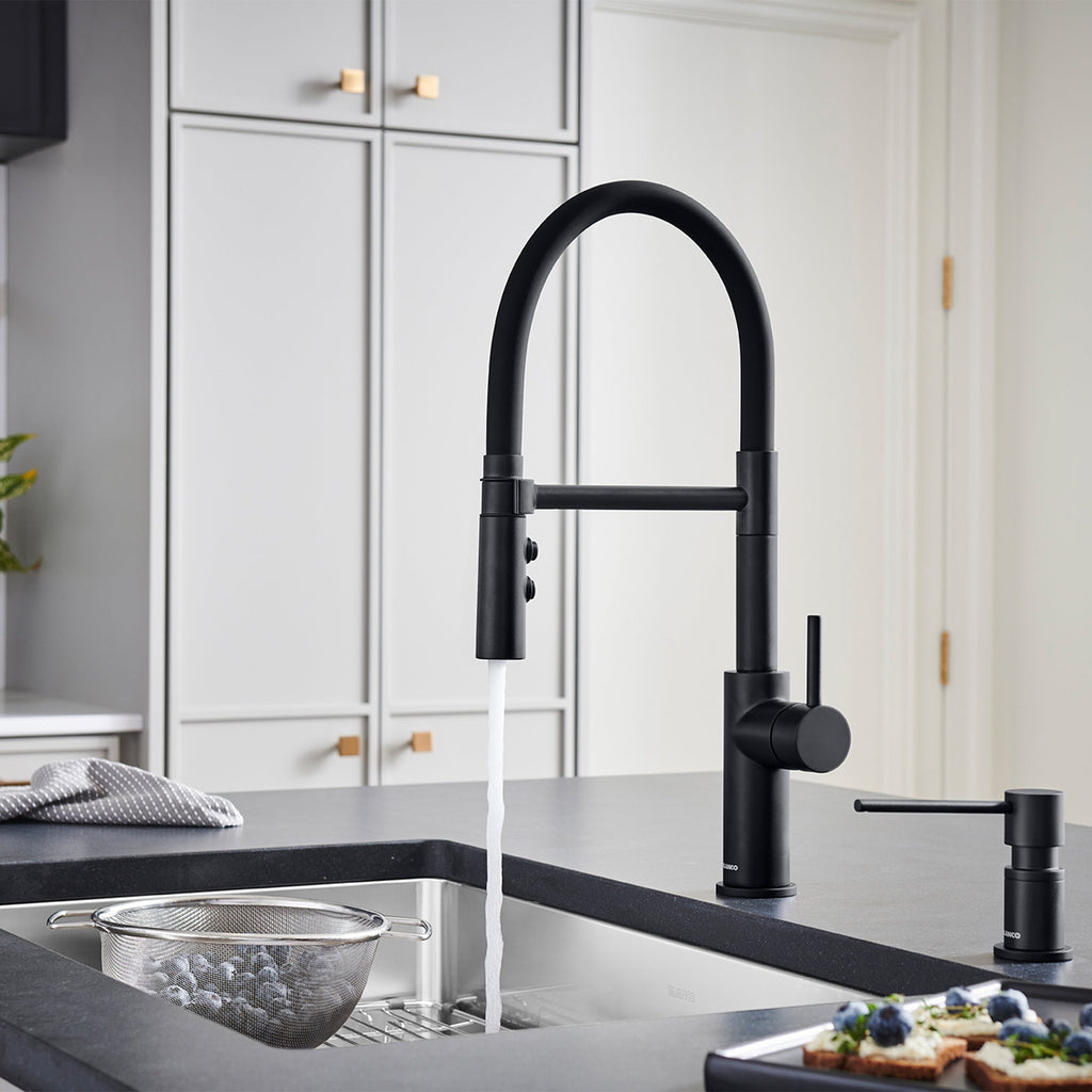 Blanco Catris Flexo Semi-Pro Pull-Down Dual-Spray Kitchen Faucet