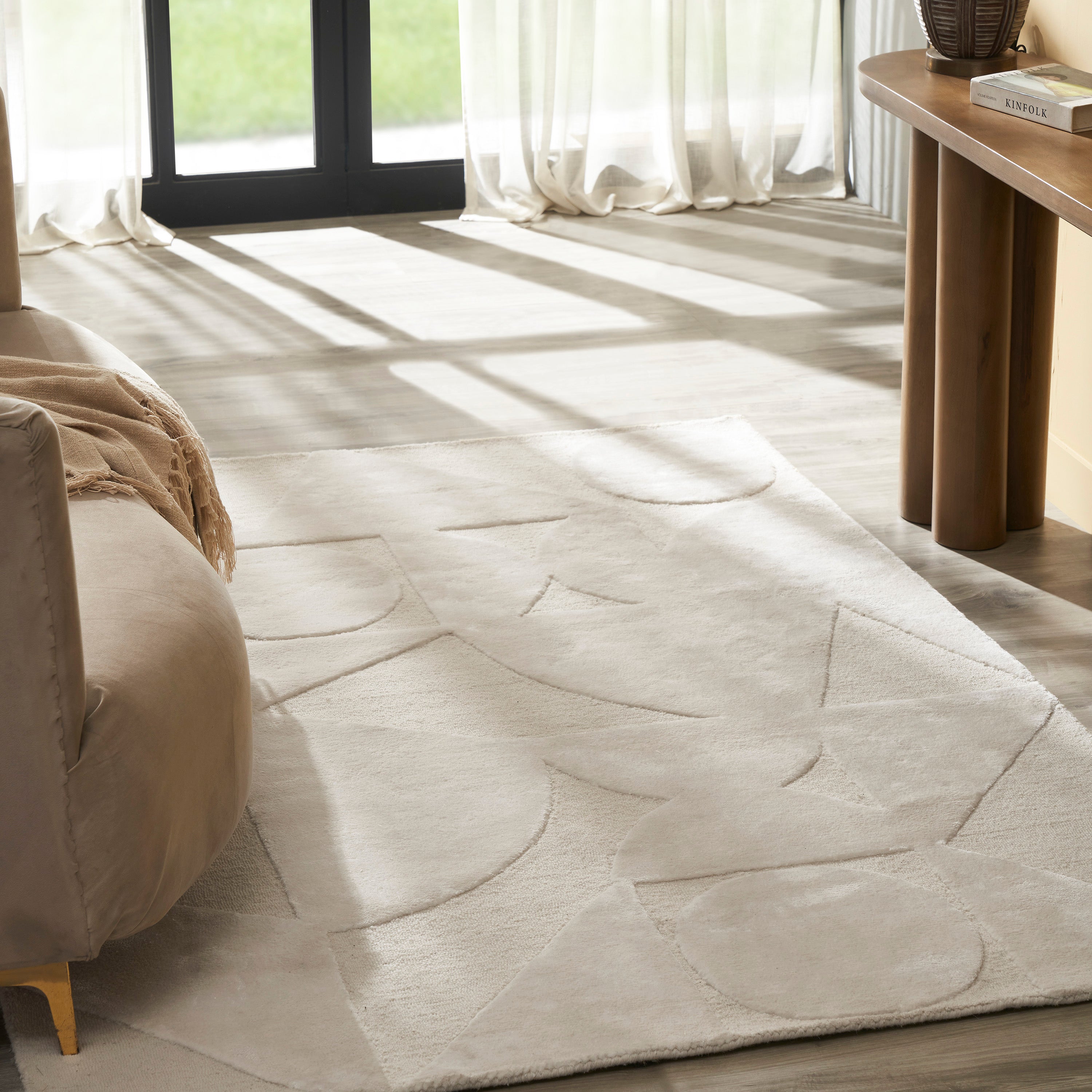 Renwil Mosaico 5'3" x 7'3" Ft Hand Tufted Indoor Rug - Ivory