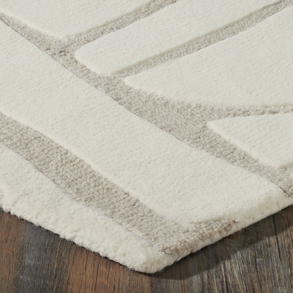 Renwil Cosmos 5'3" x 7'3" Ft Handwoven Indoor Rug - Ivory / Sand