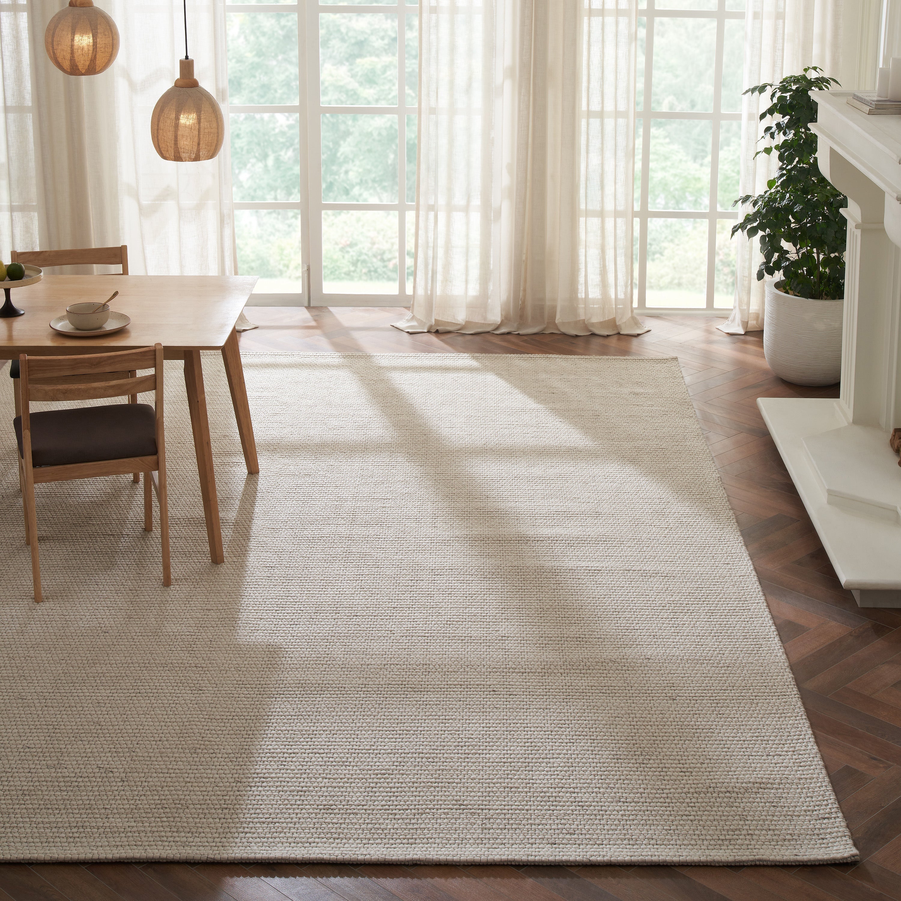 Renwil Bedford Iv 1'4" x 1'4" Ft Handwoven Indoor Rug - Ivory