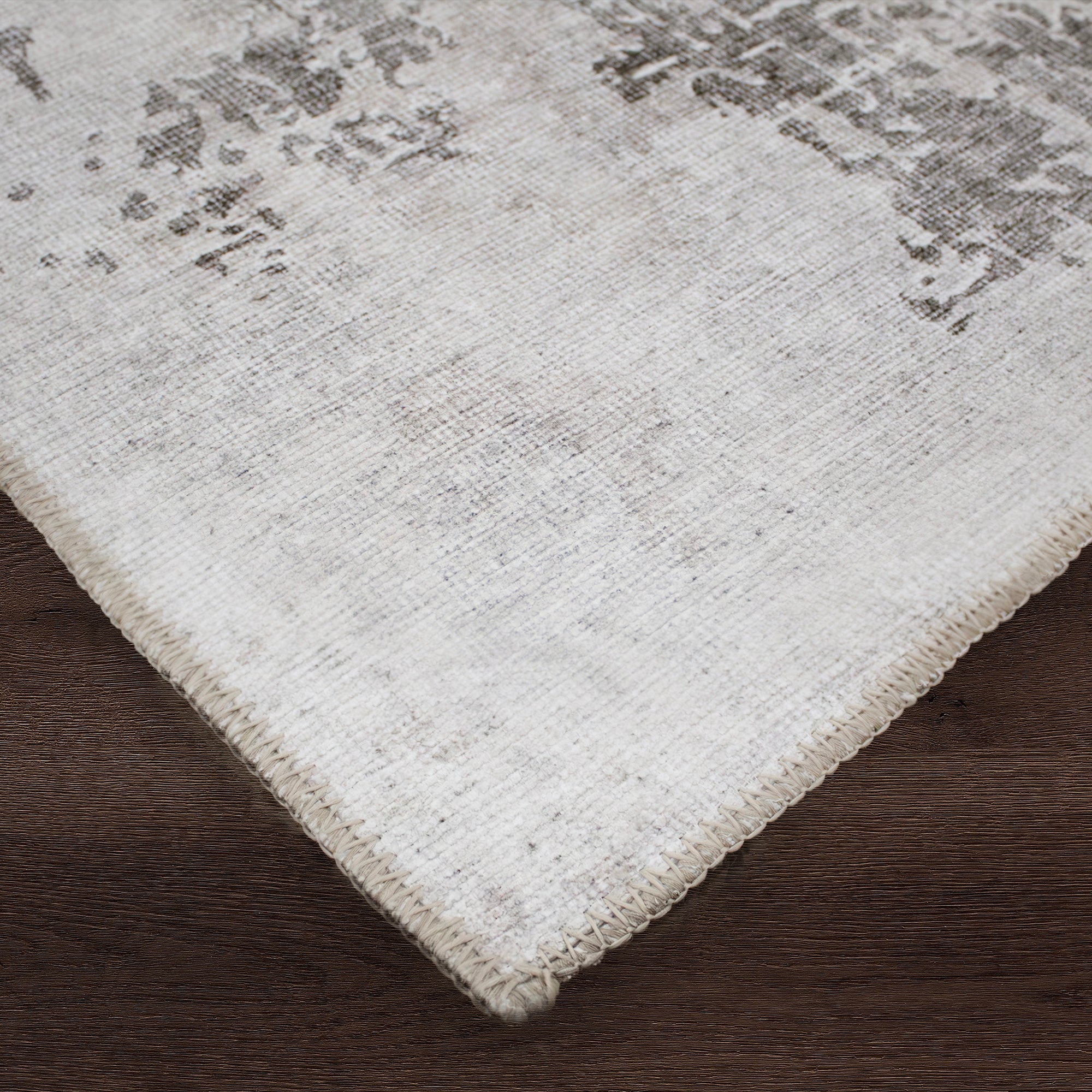 Renwil Chloe 7'6" x 10'2" Ft Handwoven Indoor Rug - Grey
