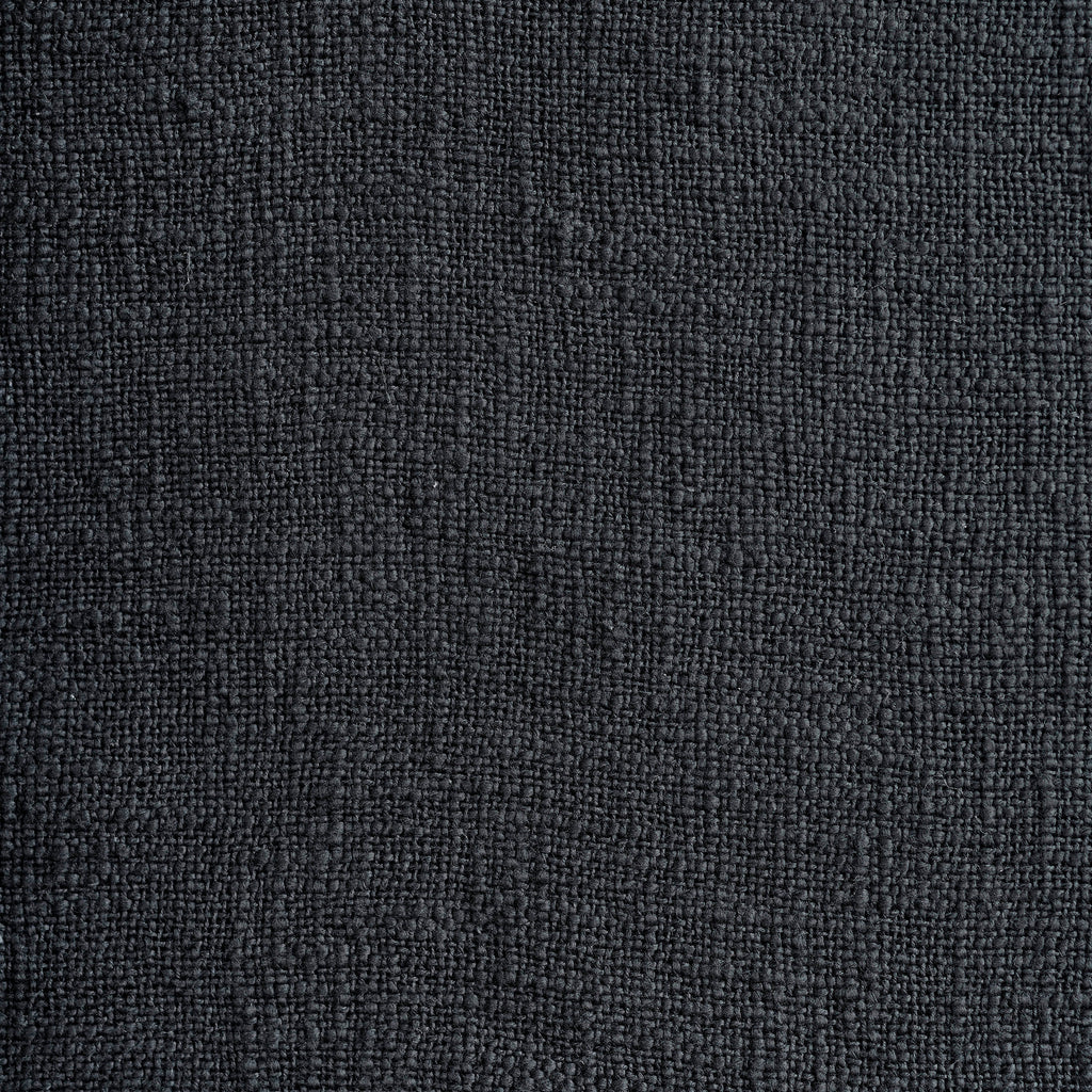 Renwil Carnelia 70 x50 Throw - Black