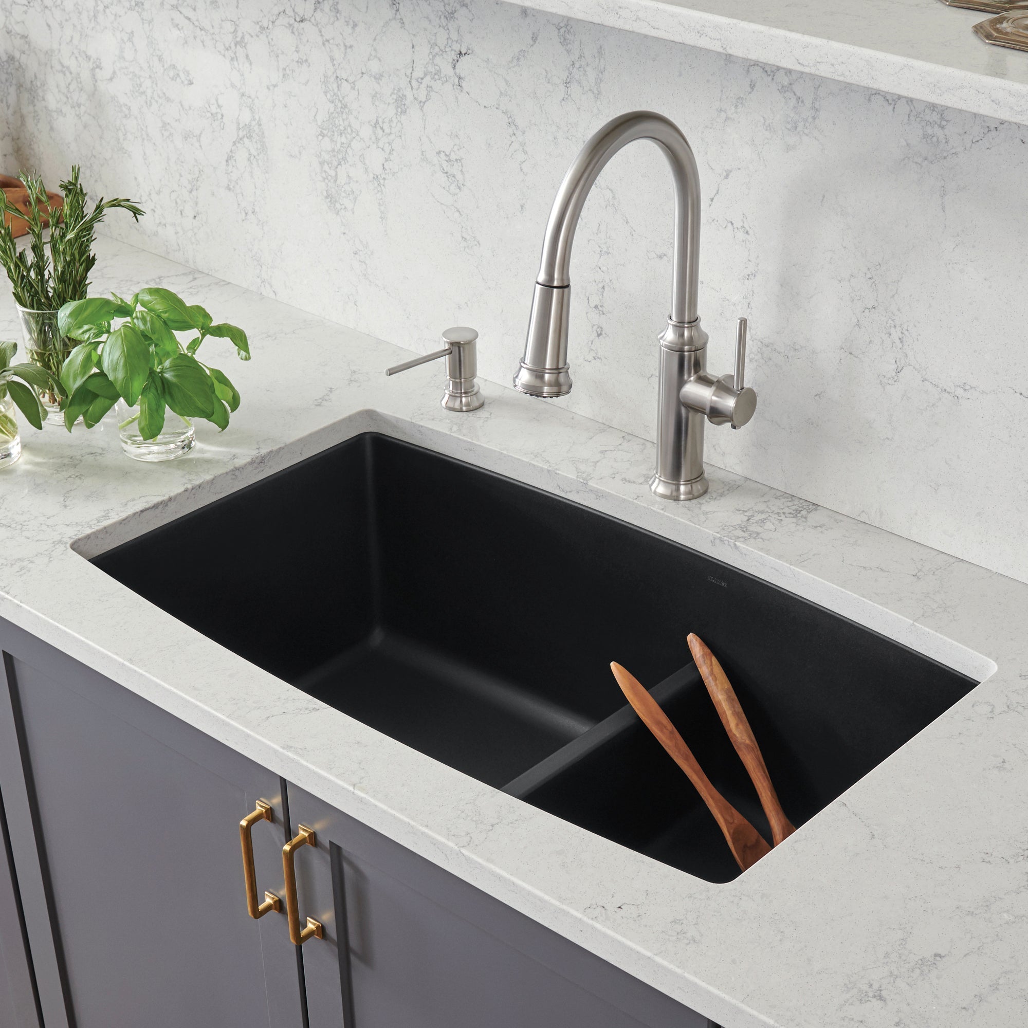 Blanco Performa Silgranit 33" 60/40 Double Bowl Undermount Kitchen Sink with Low Divide