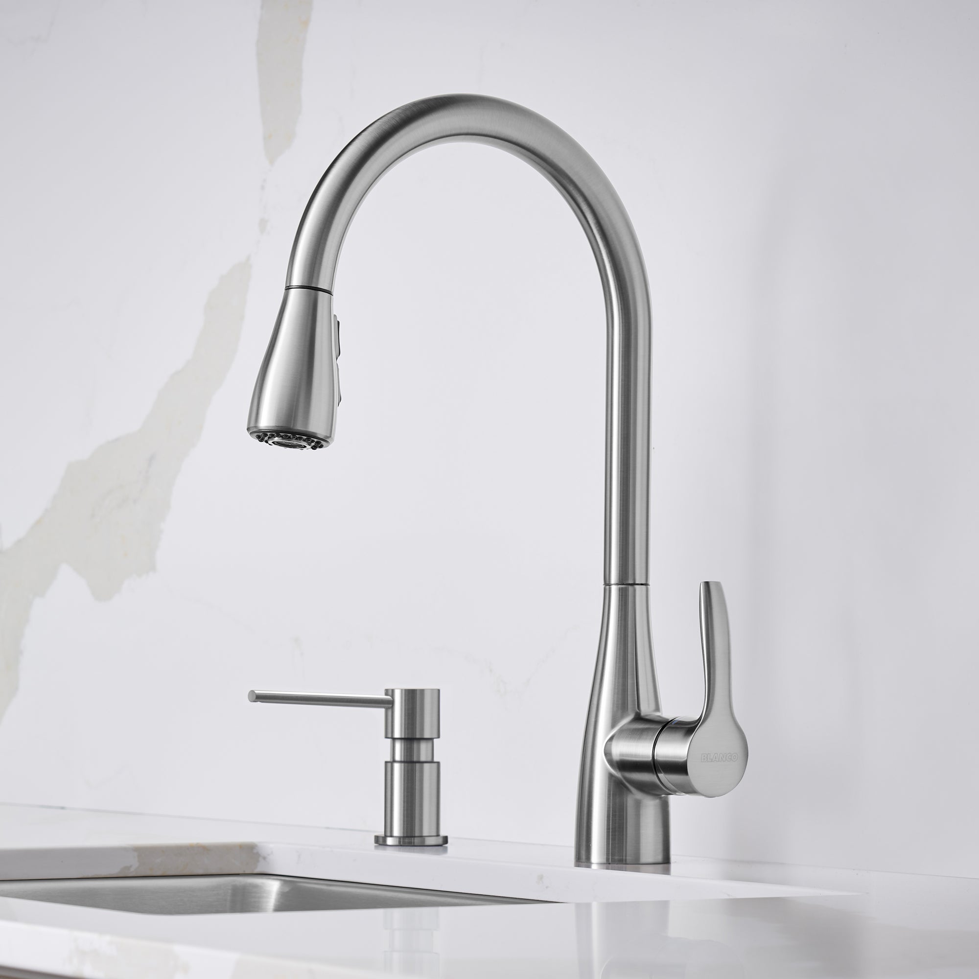 Blanco Atura Pull-Down Dual-Spray Kitchen Faucet