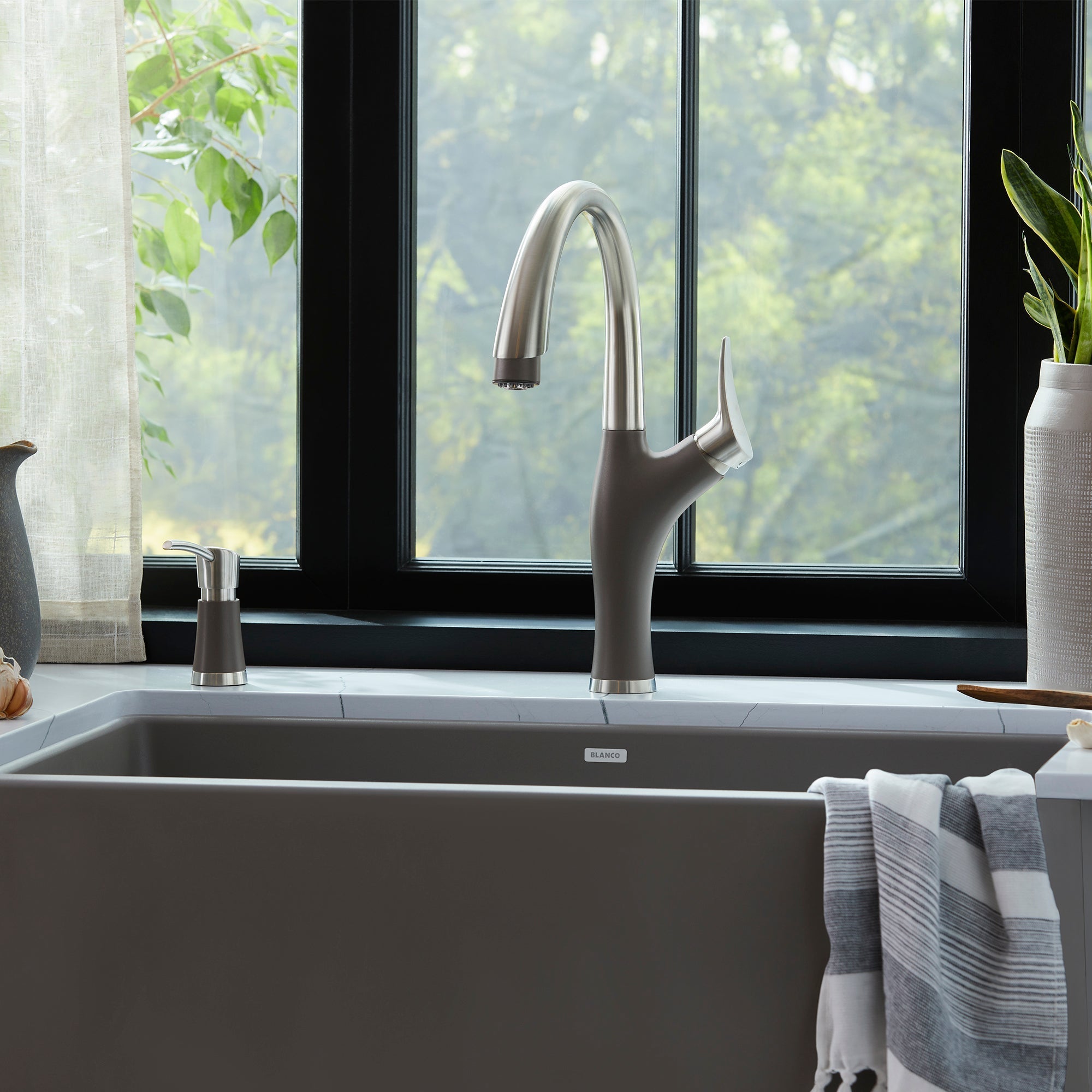 Blanco Artona Pull-Down Dual-Spray Kitchen Faucet