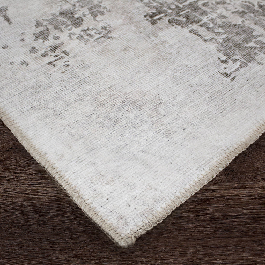 Renwil Chloe 3'3" x 4' Ft Handwoven Indoor Rug - Grey