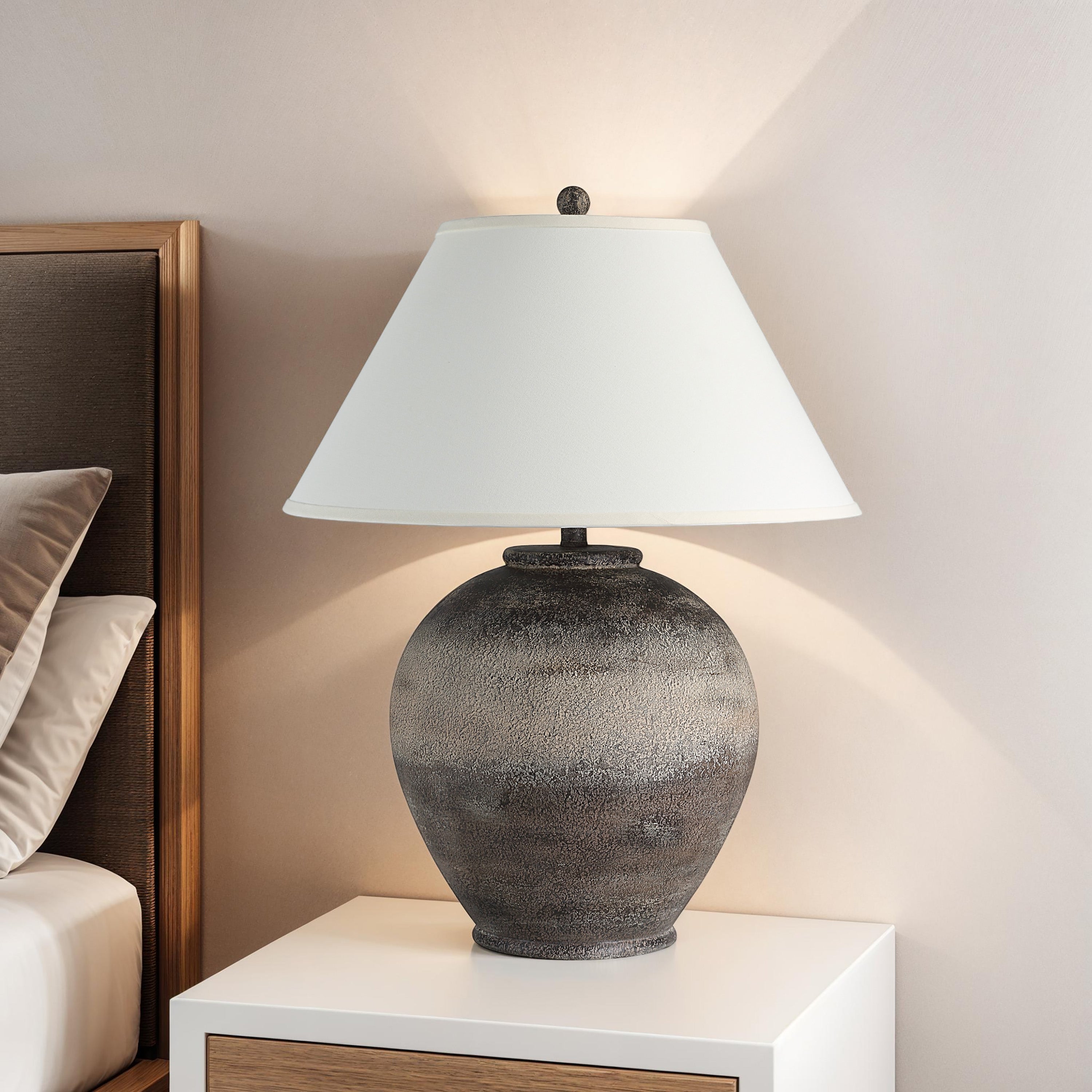 Everren Bronce 29" Height Table Lamp - Dark Brown & Beige