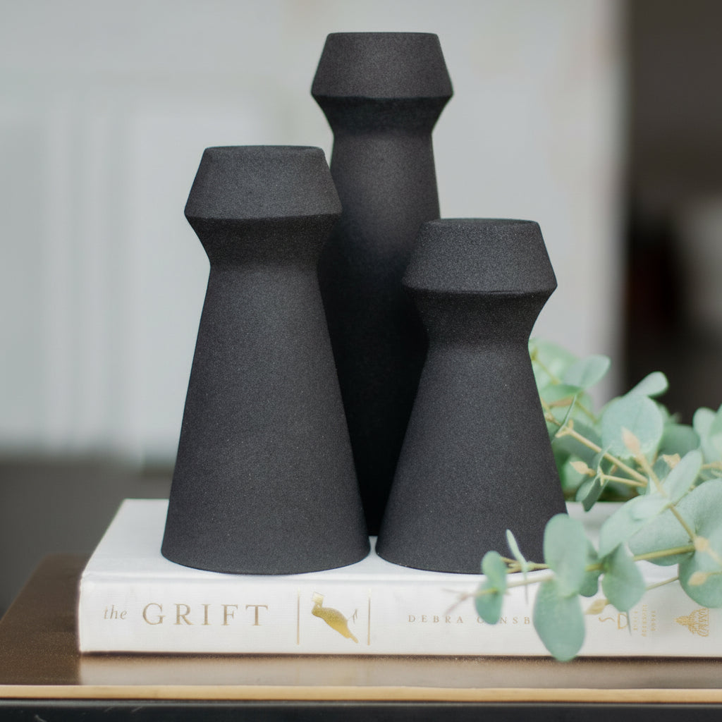 Renwil Granfeld Indoor Iron Vase - Matte Black