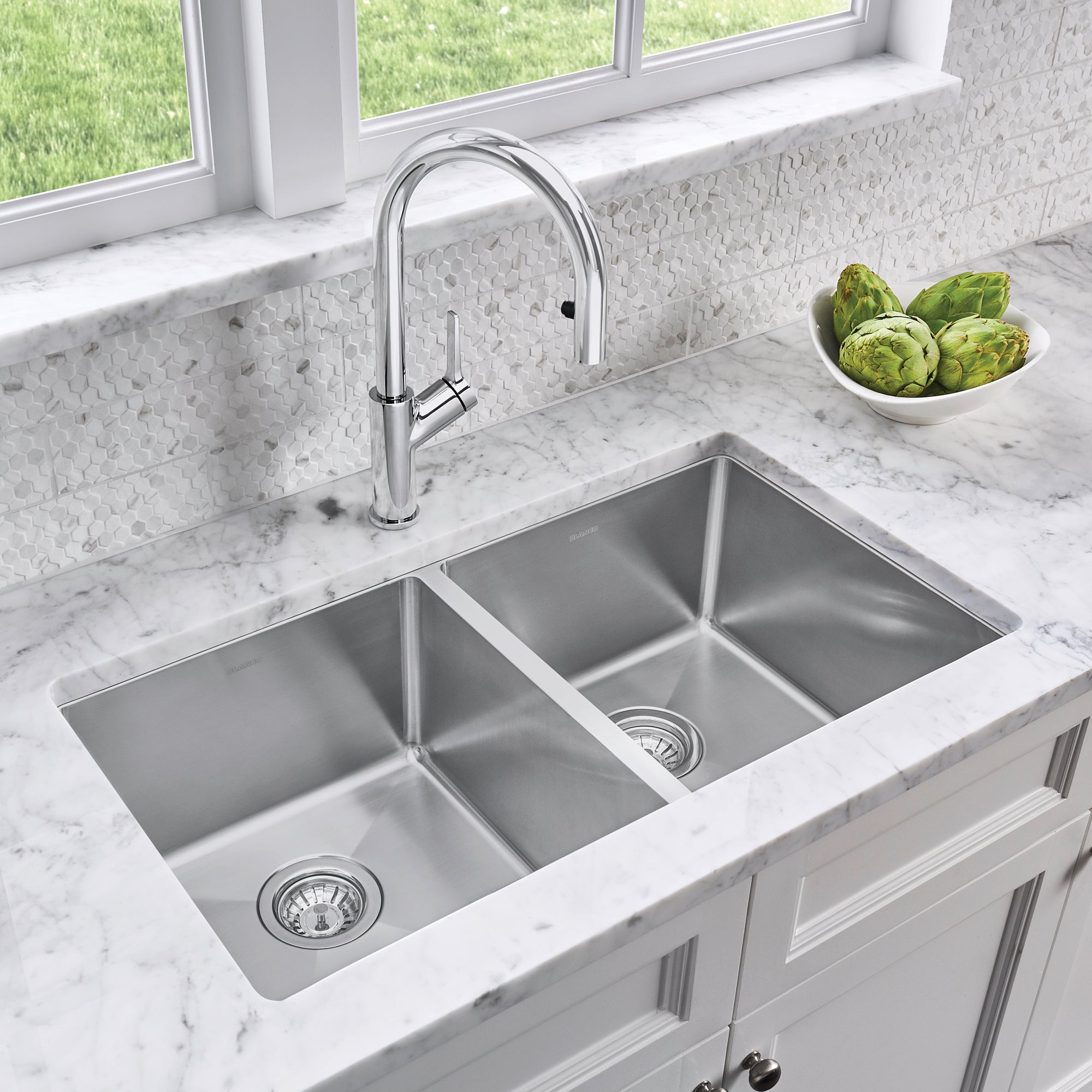 Blanco Quatrus R15 32" 50/50 Double Bowl Undermount Stainless Steel Kitchen Sink