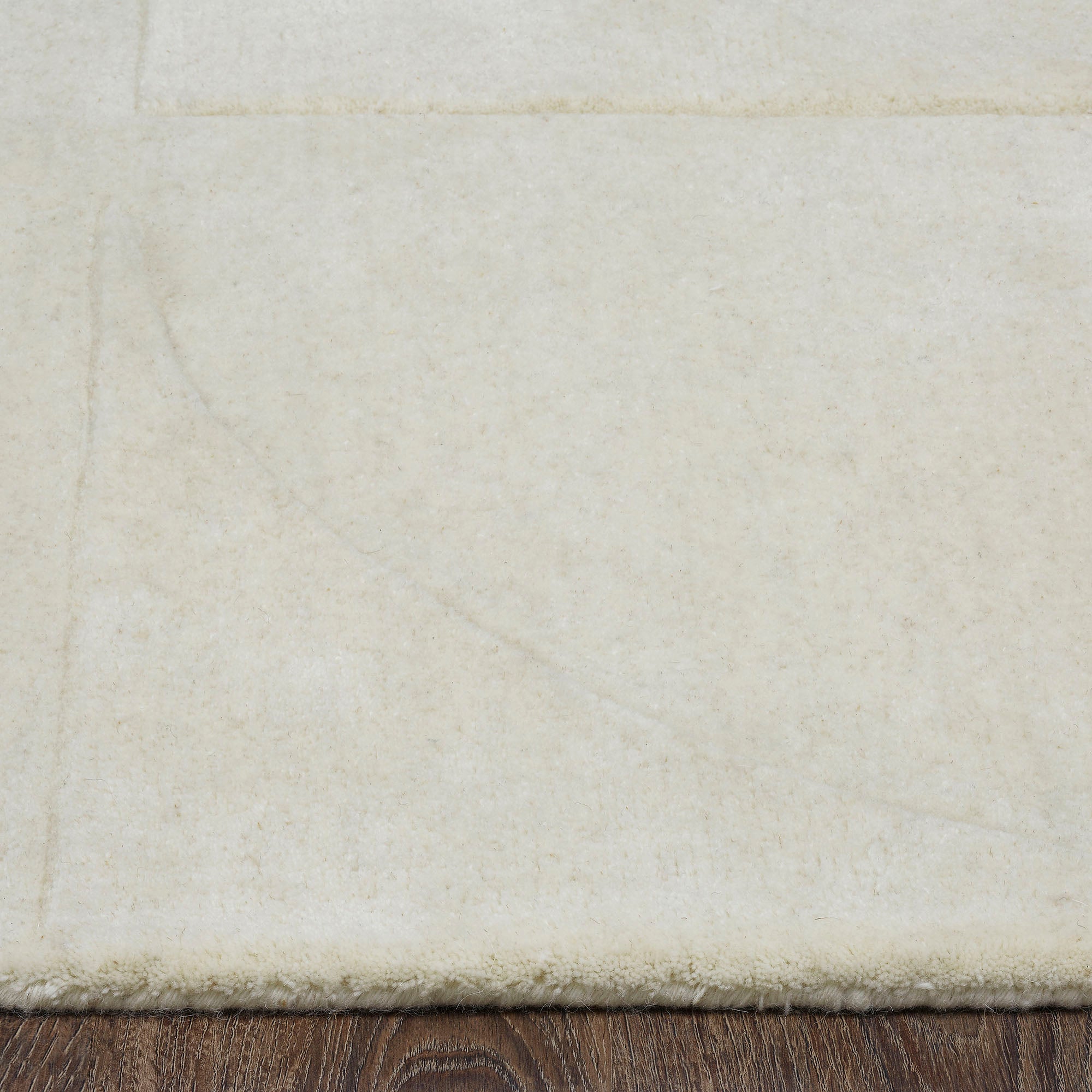 Renwil Napoli 7'10 x 10'2 Power Loomed Indoor Rug - Off-White
