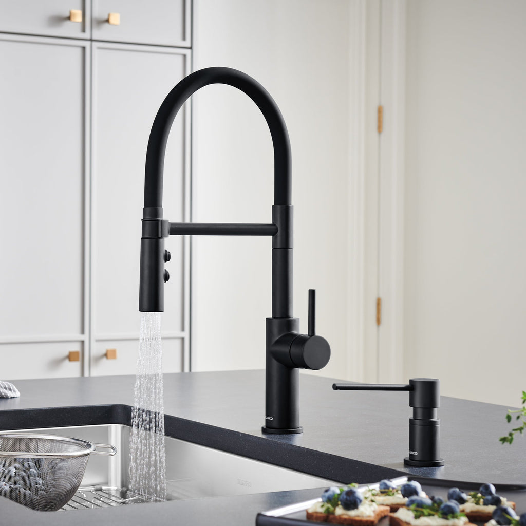 Blanco Catris Flexo Semi-Pro Pull-Down Dual-Spray Kitchen Faucet